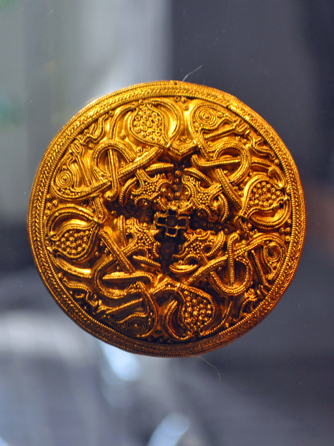 Das Bild zeigt Schmuck aus der Wikingerzeit - vergrerte Ansicht