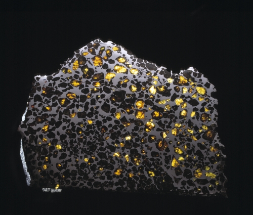 Das Bild zeigt eine Probe aus der Meteoriten Kollektion des Natural History Museum - vergrerte Ansicht