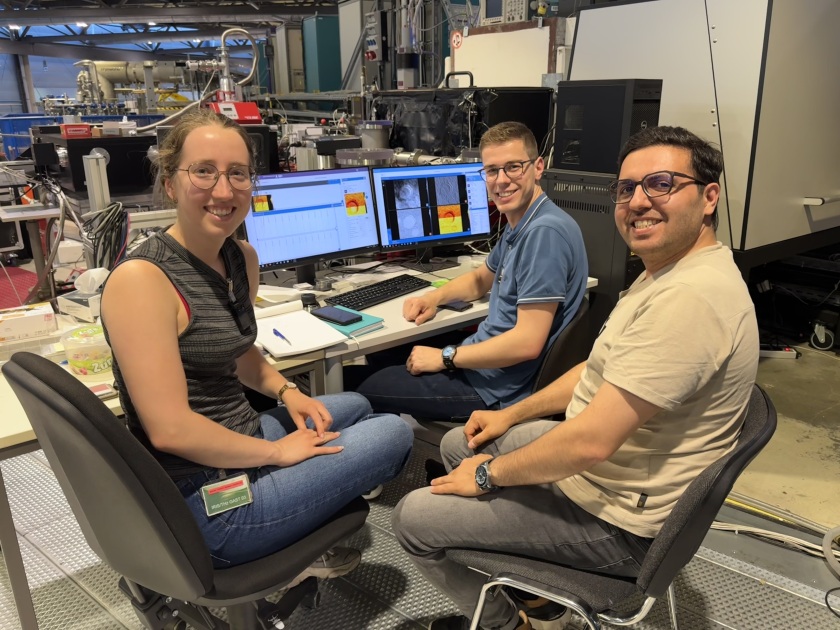 During beamtime at BESSY II: Claudia Hanegraaf, Paul Hubertus and Hamid Ahmadi, TU Eindhoven, NL (from left to right).