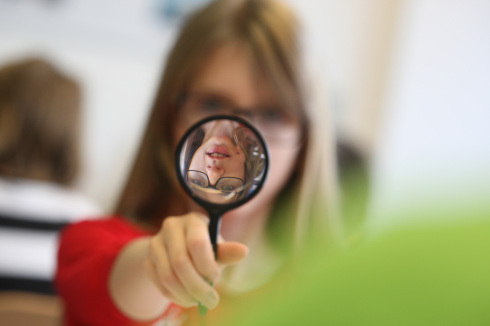 20 years of promoting science in the school lab